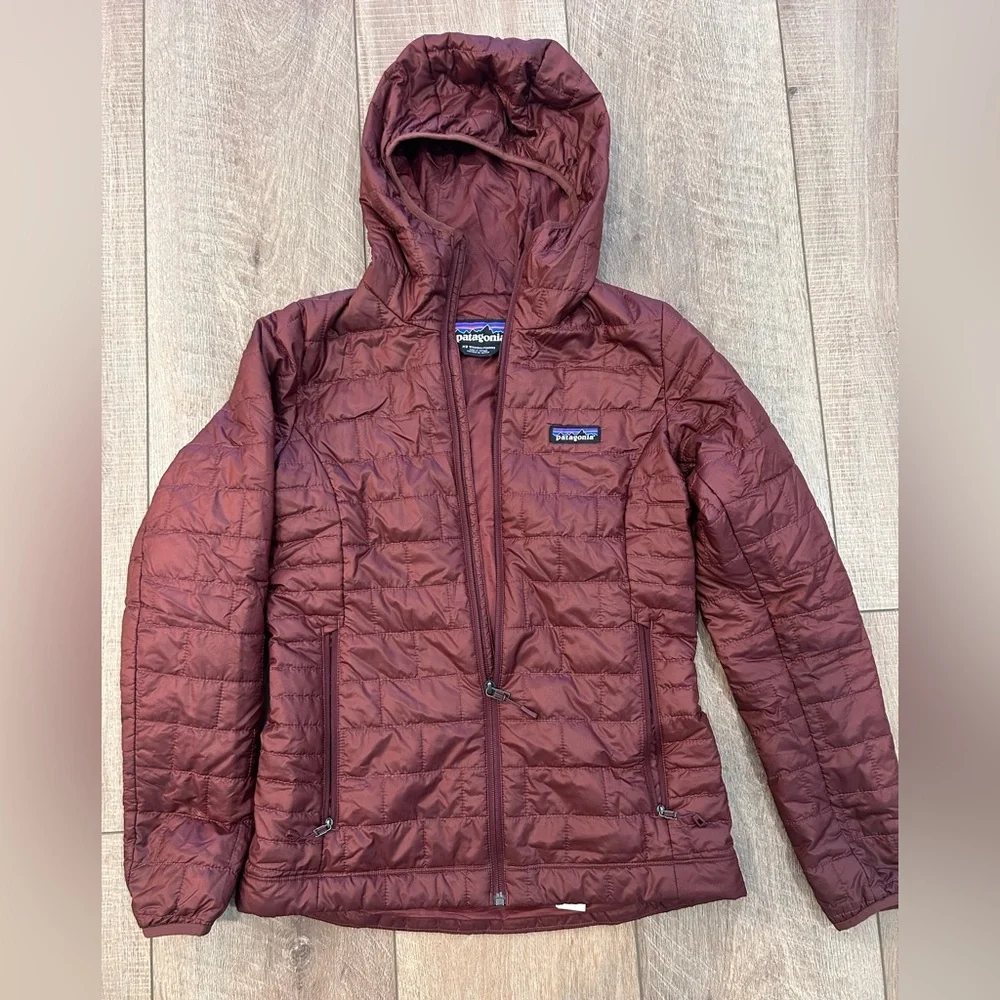 Patagonia *Nano Puff* Hoody | Maroon "Dark Ruby" | Lightweight & Warm | XS | EUC - Picture 1 of 6